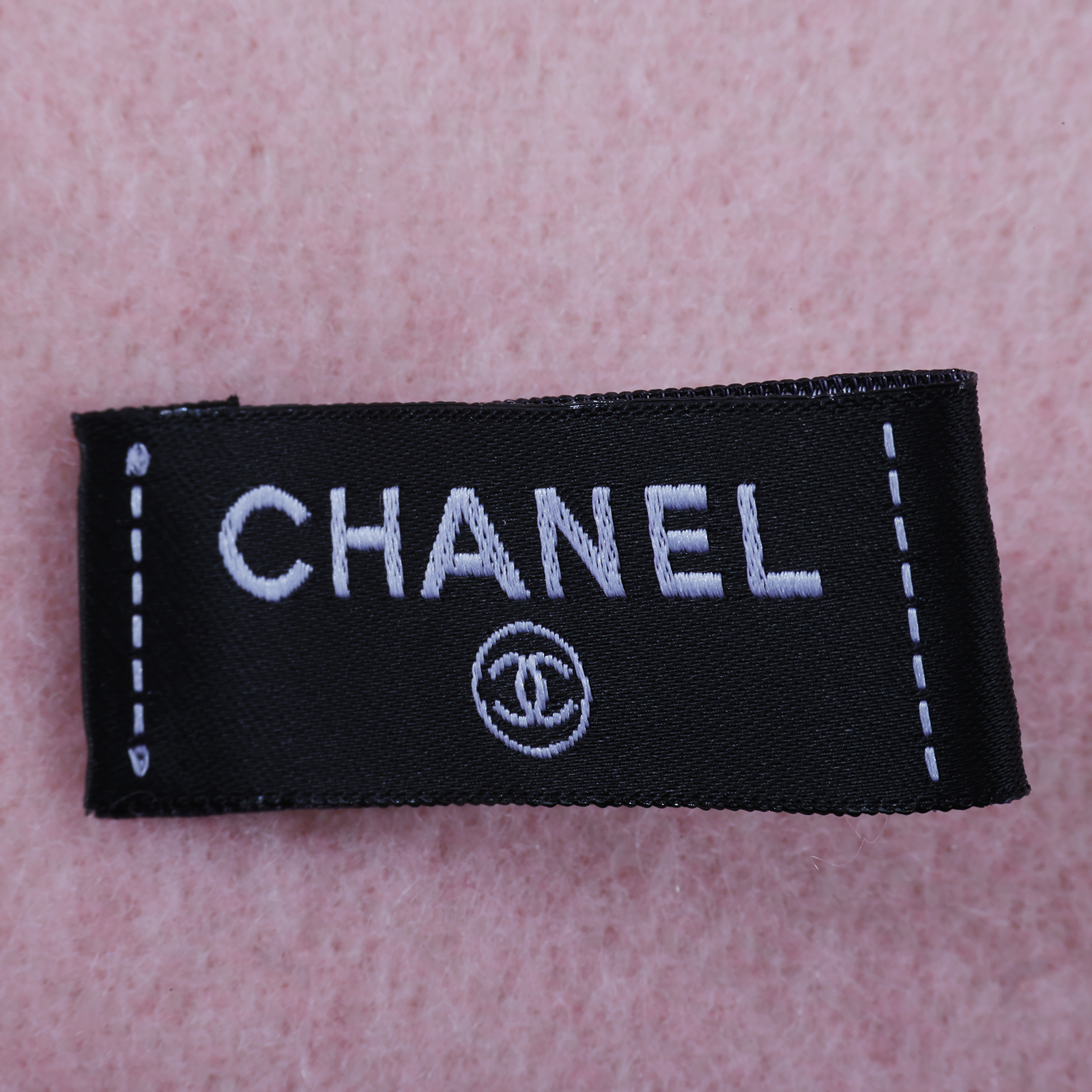 香奈兒 CHANEL CC 披肩  粉大雙CLOGO圍巾 無附屬品