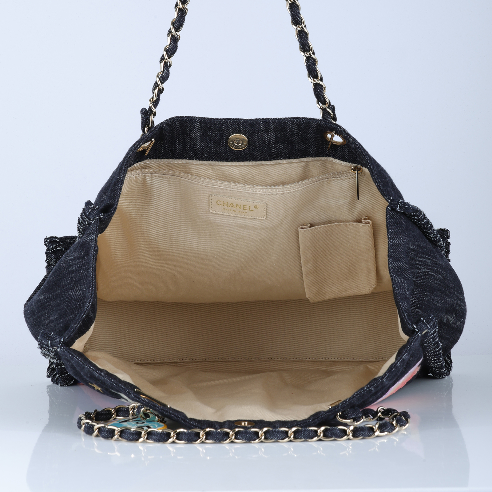 香奈兒 CHANEL CC LOGO Night Flight 購物包 托特包 肩背包 A31932 牛仔彩虹飛機托特 無附屬品