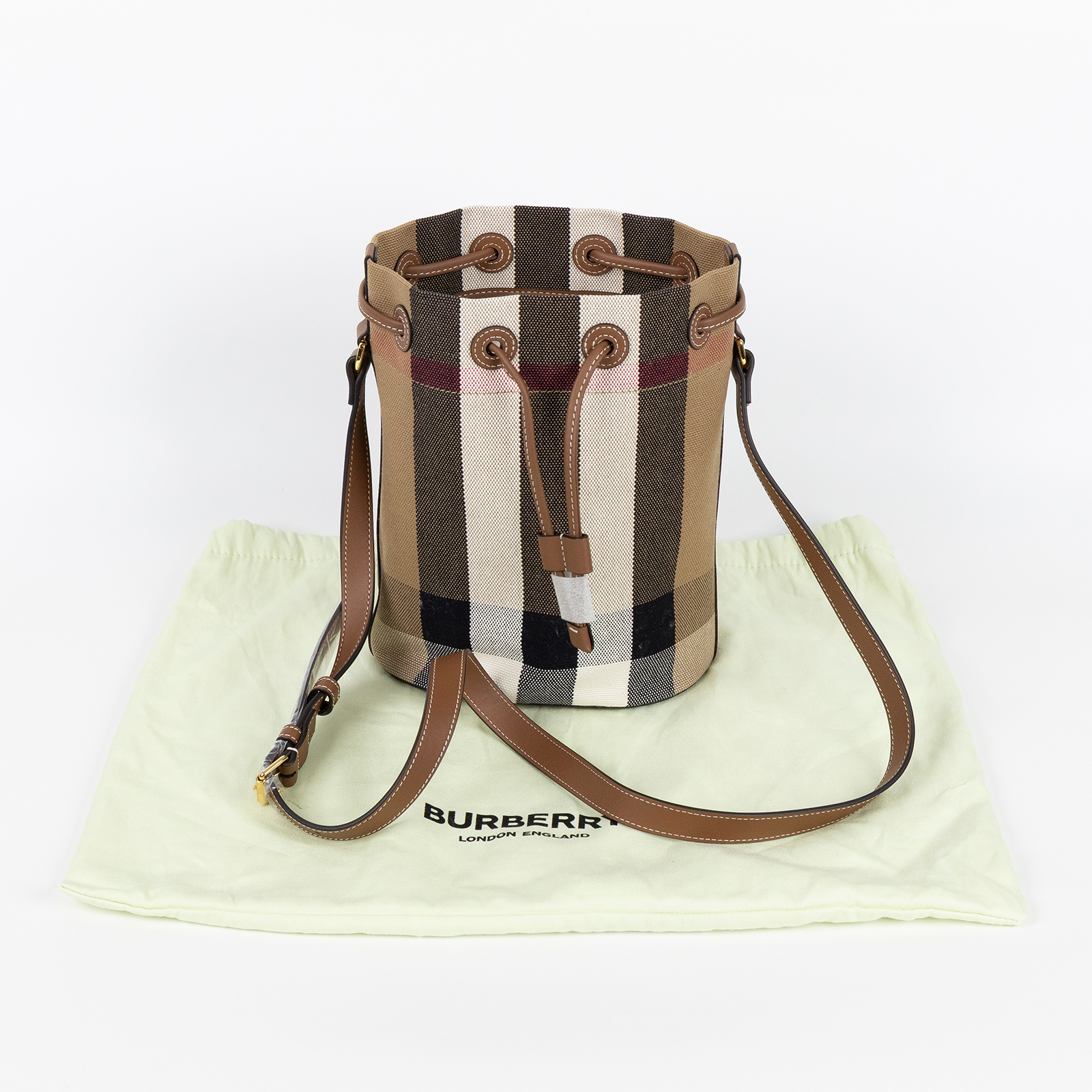 博柏利 BURBERRY 束口 水桶包  斜背包 8084045 咖格紋帆布牛皮飾邊束口水桶包 防塵袋