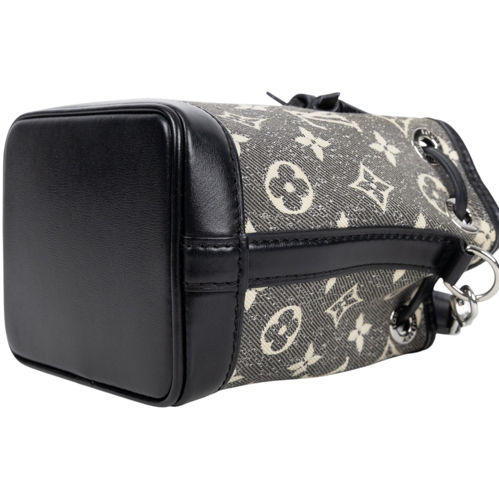 路易威登 LOUIS VUITTON Nano Noé 束口水桶包 黑色丹寧 M46449 黑白原花帆布NANO NOE 背帶2/(晶片消磁)