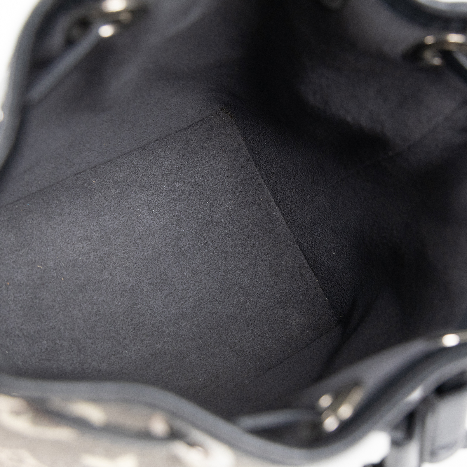 路易威登 LOUIS VUITTON Nano Noé 束口水桶包 黑色丹寧 M46449 黑白原花帆布NANO NOE 背帶2/(晶片消磁)