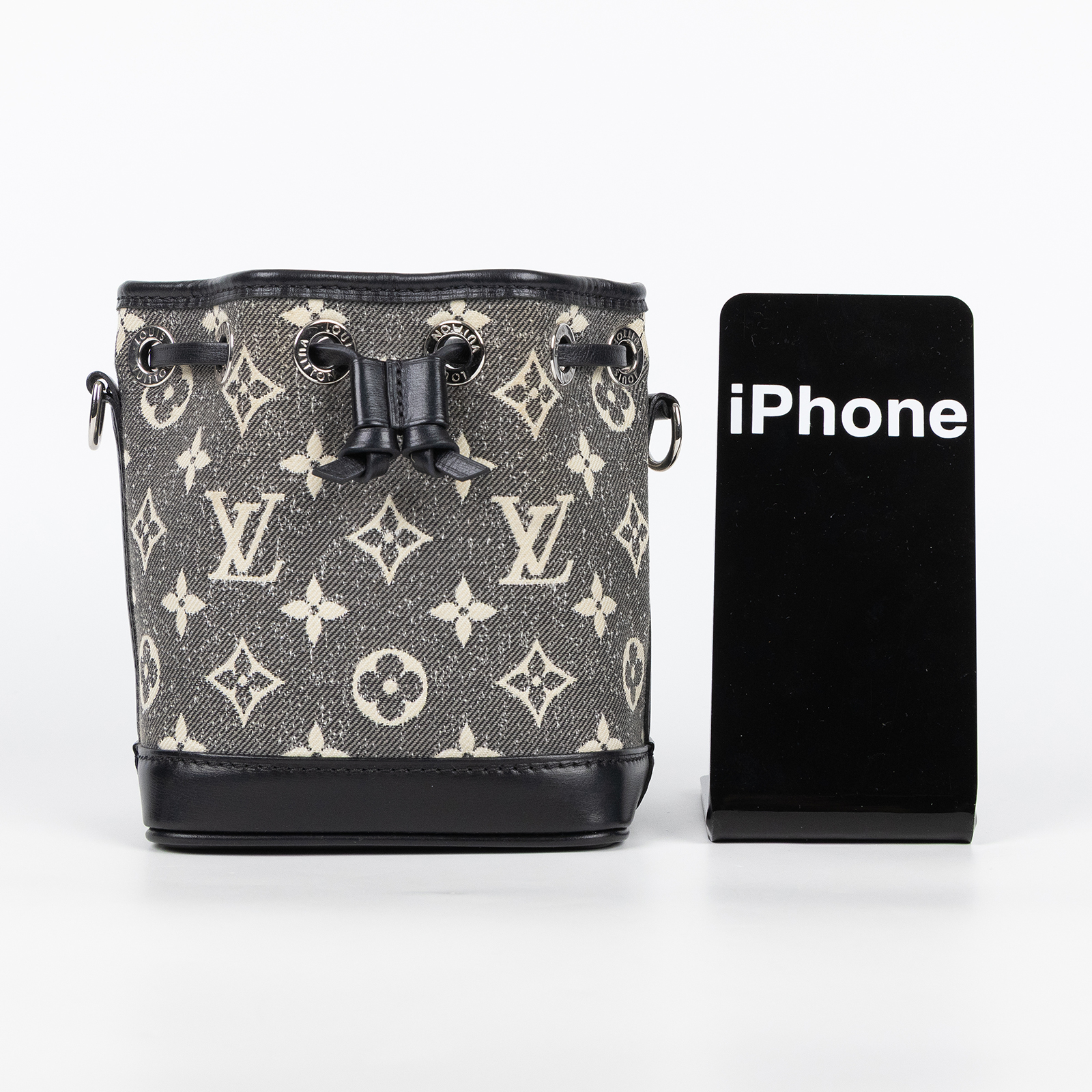 路易威登 LOUIS VUITTON Nano Noé 束口水桶包 黑色丹寧 M46449 黑白原花帆布NANO NOE 背帶2/(晶片消磁)