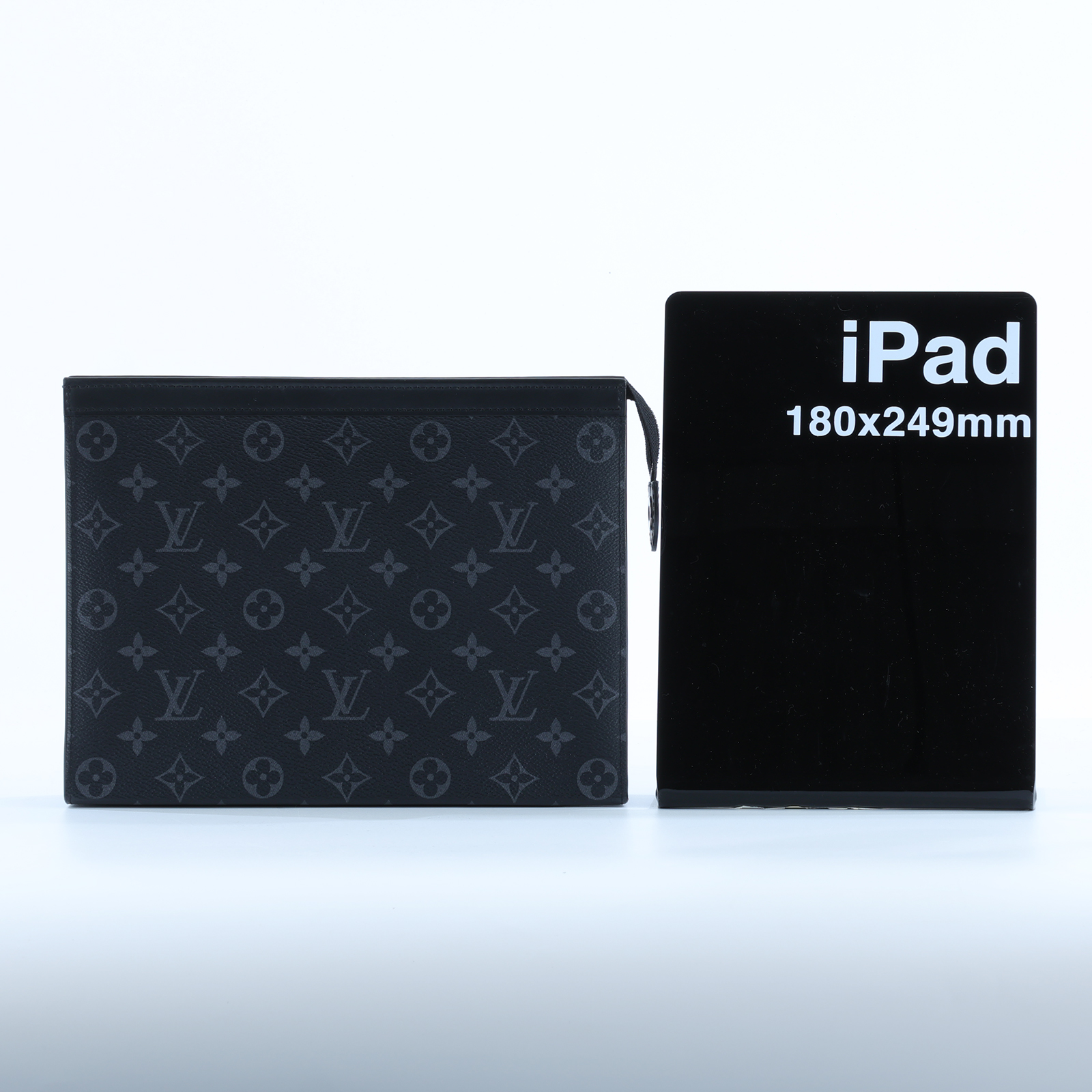 路易威登 LOUIS VUITTON Pochette Voyage MM 塗層帆布 手拿包 黑色 M61692 晶片款 黑原花手拿包 防塵袋