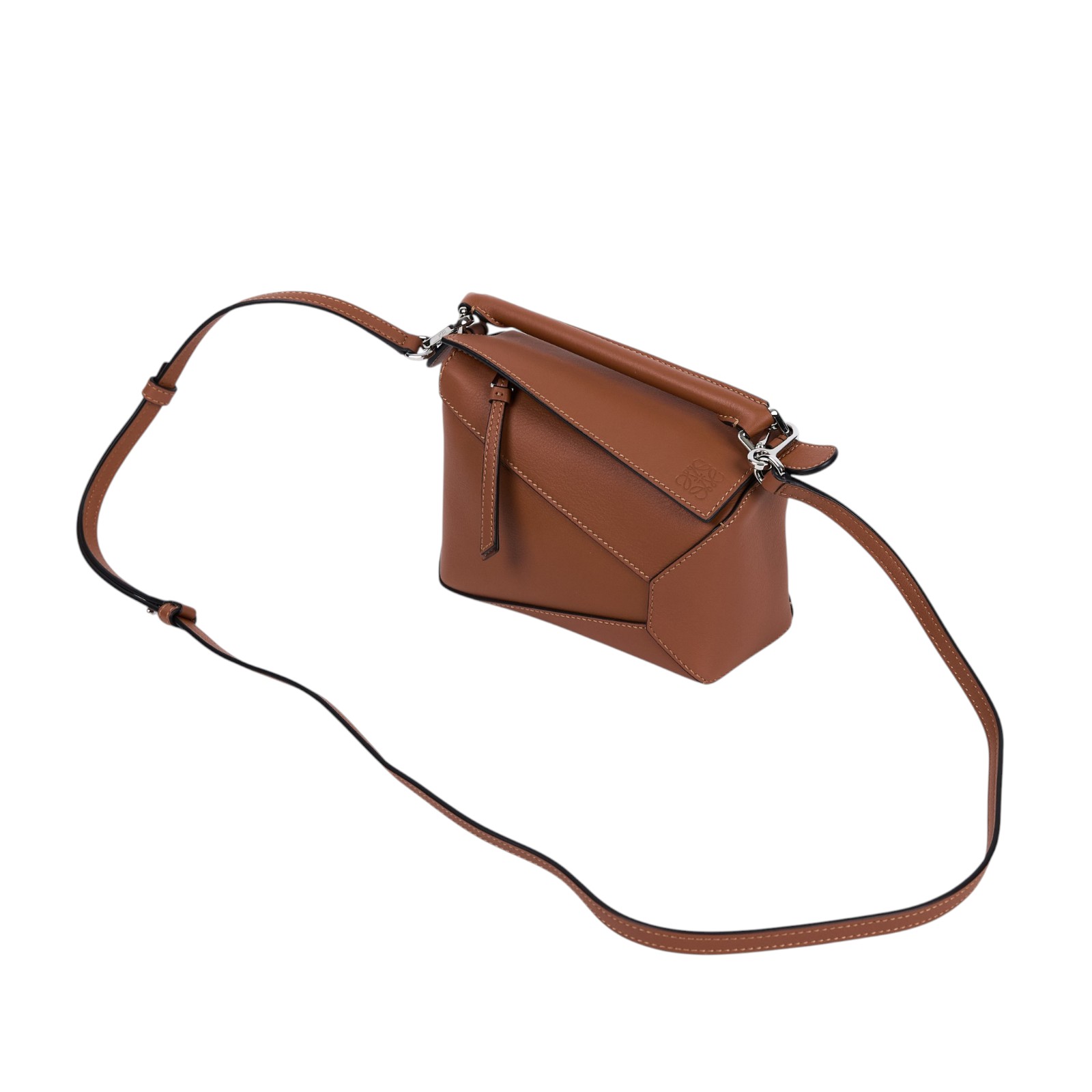 羅意威 LOEWE Mini Puzzle Edge 手拿 肩背 斜背包 A510P88X26 焦糖MINI PUZZLE 背帶/防塵袋
