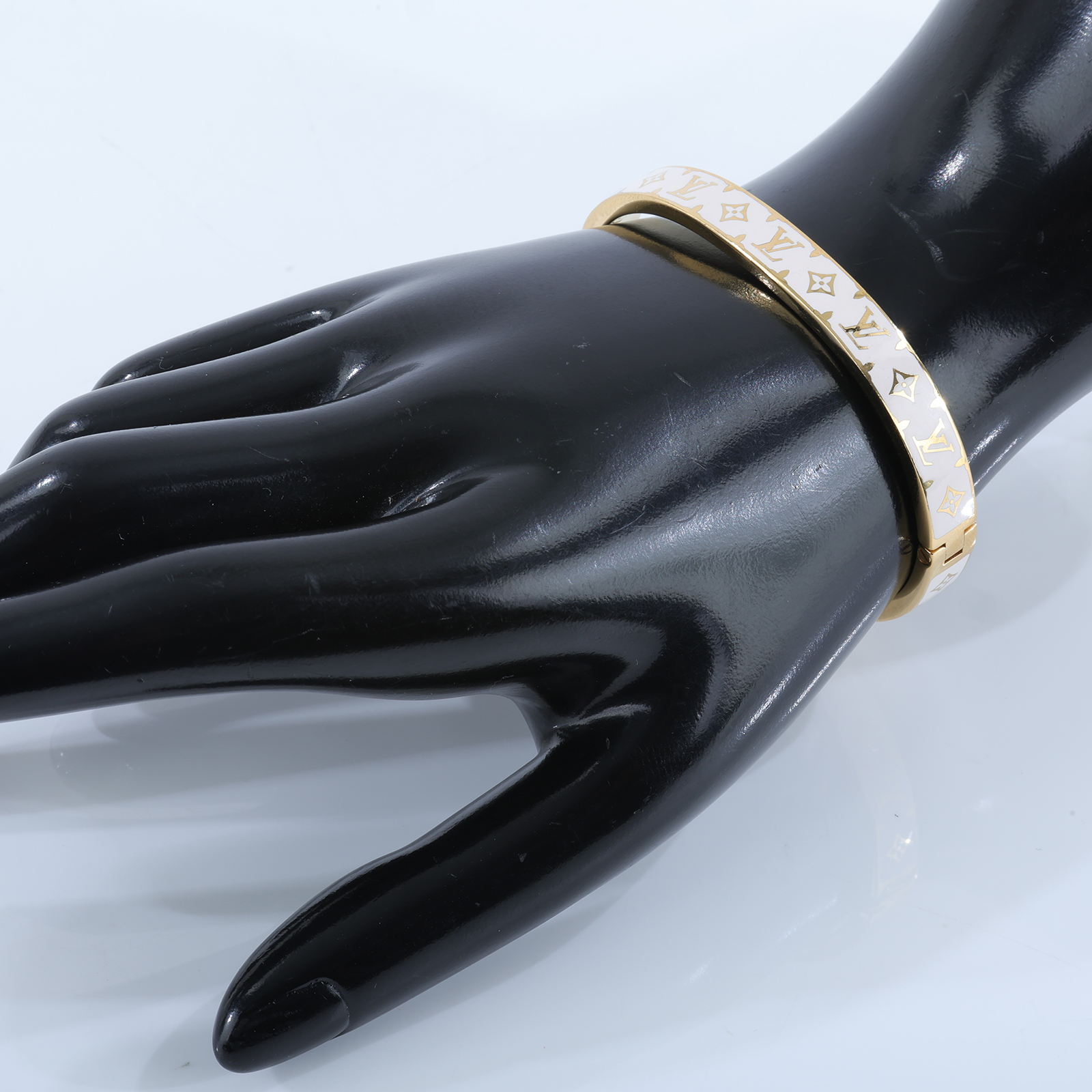 路易威登 LOUIS VUITTON Nanogram Enamel 手鐲 M1674M 金白原花手鐲 #M 防塵袋/原廠盒子