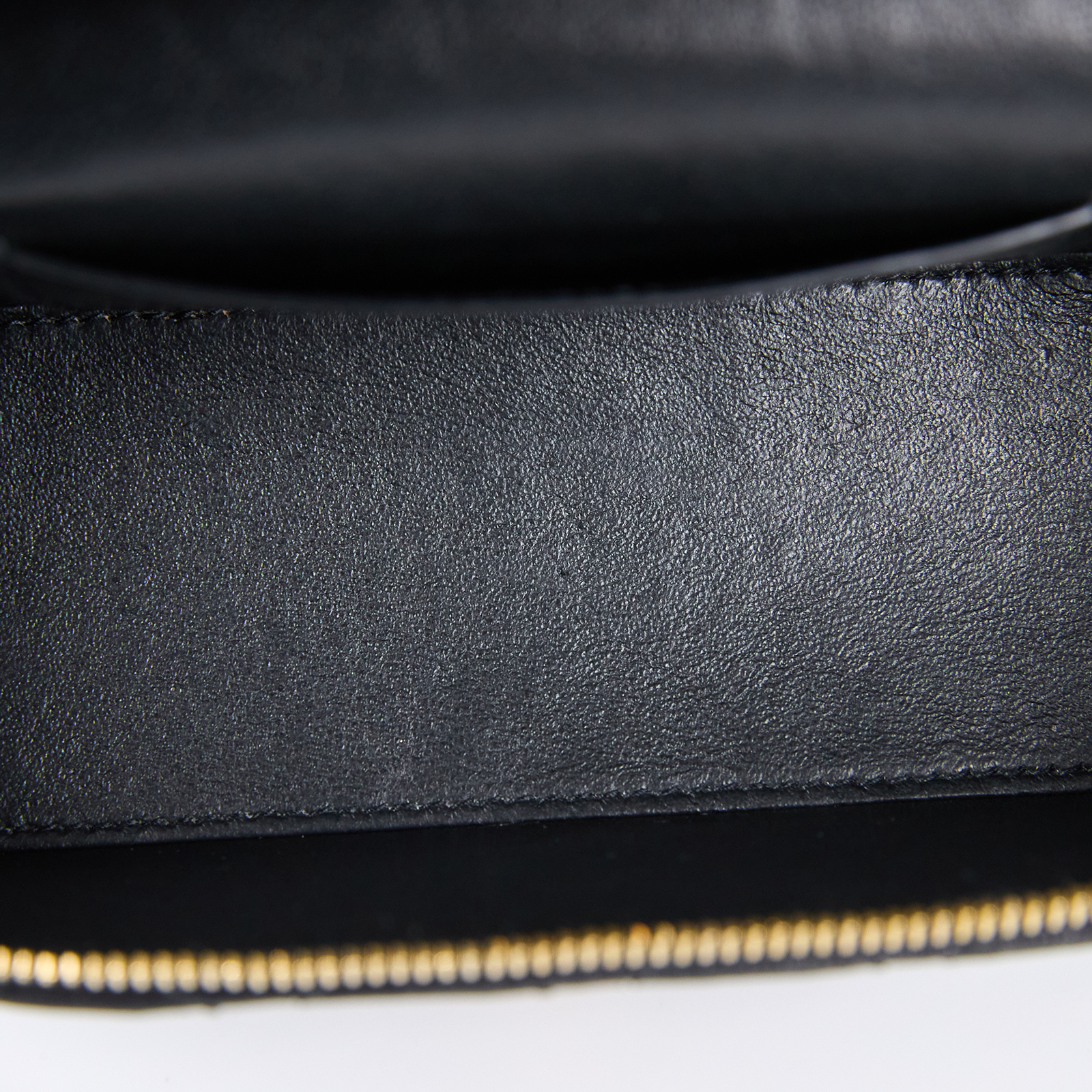 聖羅蘭 YSL SAINT LAURENT Gaby Vanity Bbag 小羊皮 肩帶 手拿包 7667311EL07  防塵袋/背帶