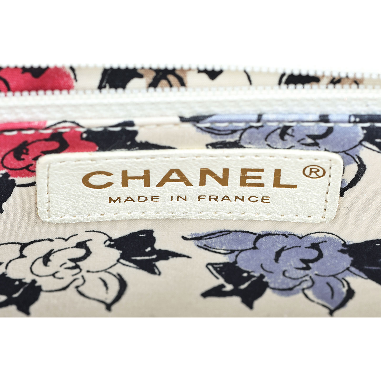 香奈兒 CHANEL 菱格紋 山茶花 塗鴉 口蓋包 肩背包 A30786 10開 紅藍山茶花塗鴉口蓋包 #2116385329761 防塵袋/原廠盒子