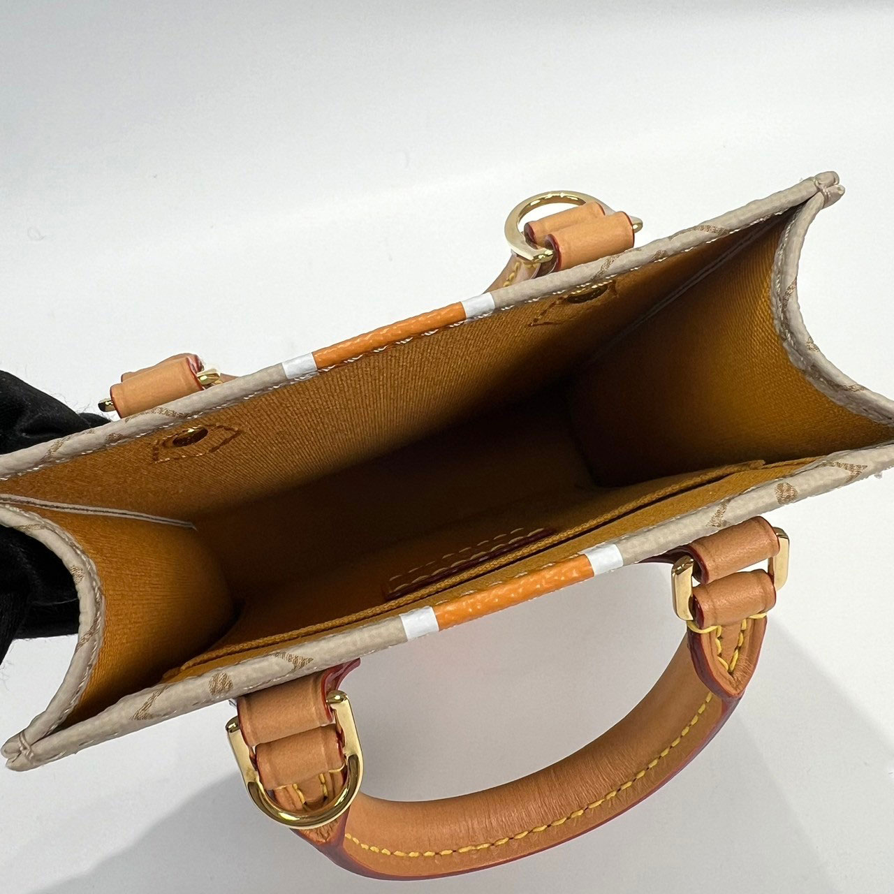 路易威登 LOUIS VUITTON Petit Sac Plat 手提 肩背包 M23615 晶片款 米PETIT SAC PLAT 防塵袋/背帶