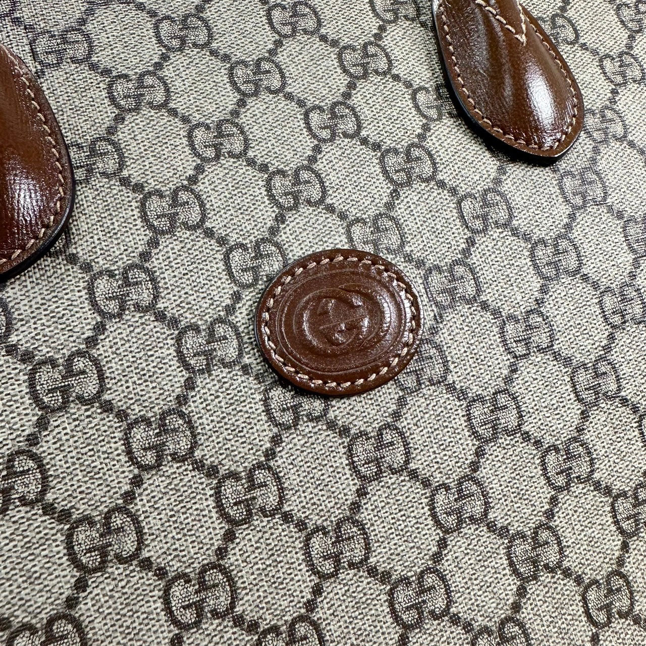 古馳 GUCCI Interlocking G 中型 肩背 手提袋 674155 GG托特包 防塵袋