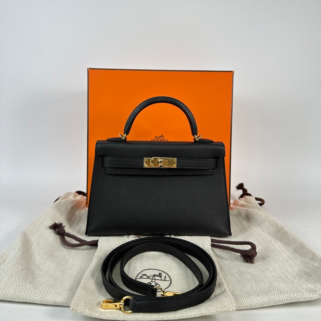 愛馬仕 Hermès Kelly Bag 凱莉包 mini KLM B 黑金MINI KELLY 原廠盒子/防塵袋