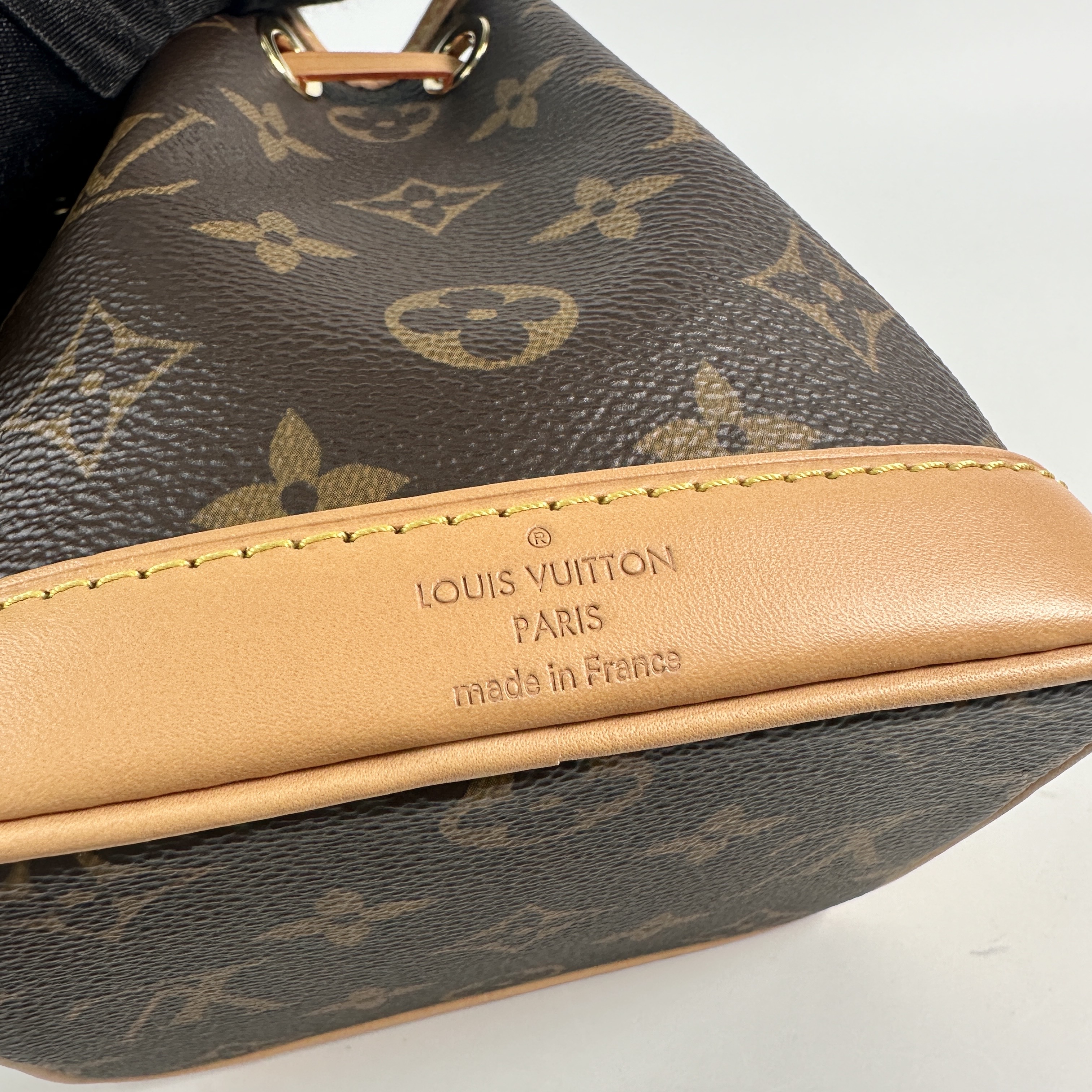 路易威登 LOUIS VUITTON Nano Noé 原花 束口水桶包 M81266 晶片款 原花NANO NOE水桶包 原廠盒子/防塵袋/背帶/台灣購買證明