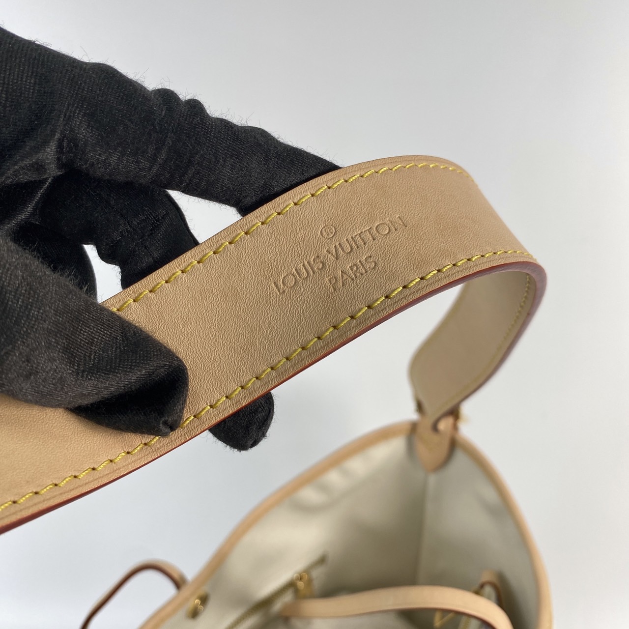 路易威登 LOUIS VUITTON CarryAll PM 提花 M24707 晶片款 CARRYALL PM 防塵袋