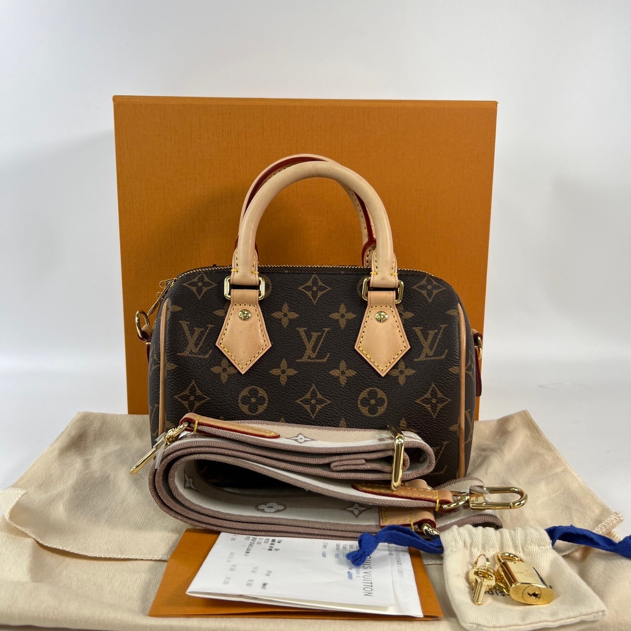 路易威登 LOUIS VUITTON Speedy Bandoulière 20 米色 帆布 手提 斜背 波士頓包 M46222 晶片款  原廠盒子/防塵袋/背帶/台灣購買證明/鎖組