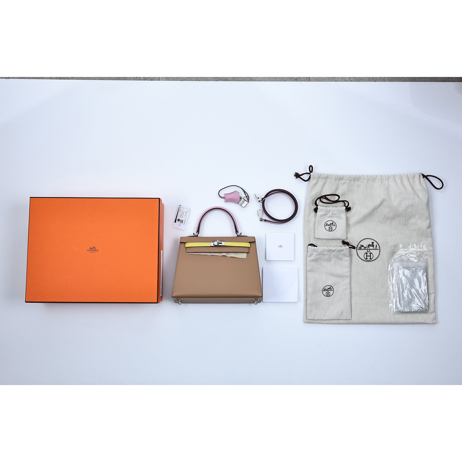 愛馬仕 Hermès Kelly Bag 凱莉包 25 KL25 H082734CKAJ/U刻 茶色拼萊姆黃錦葵紫KELLY25 原廠盒子/防塵袋/鎖組/背帶