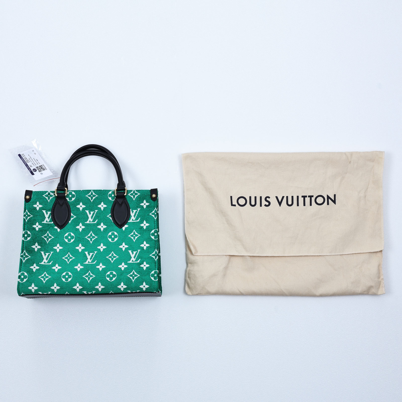 路易威登 LOUIS VUITTON OnTheGo PM 經典緹花 絨布 手提 肩背包 綠色 M46216 晶片款 綠原花絨布ONTHEGO PM 防塵袋