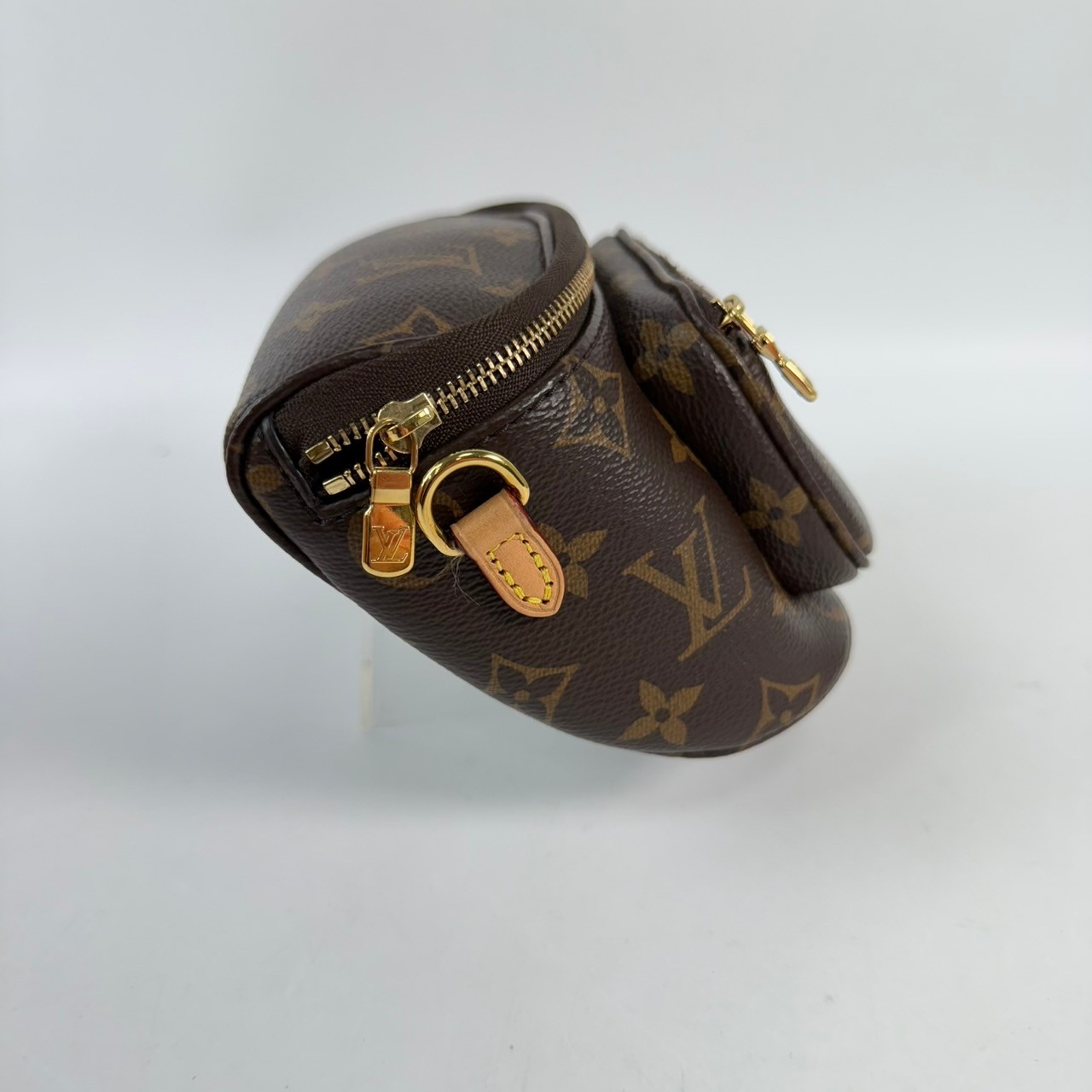 路易威登 LOUIS VUITTON Mini Bumbag 迷你 腰包 鏈條 單肩包 M82335 晶片款  原廠盒子/防塵袋/背帶/台灣購買證明