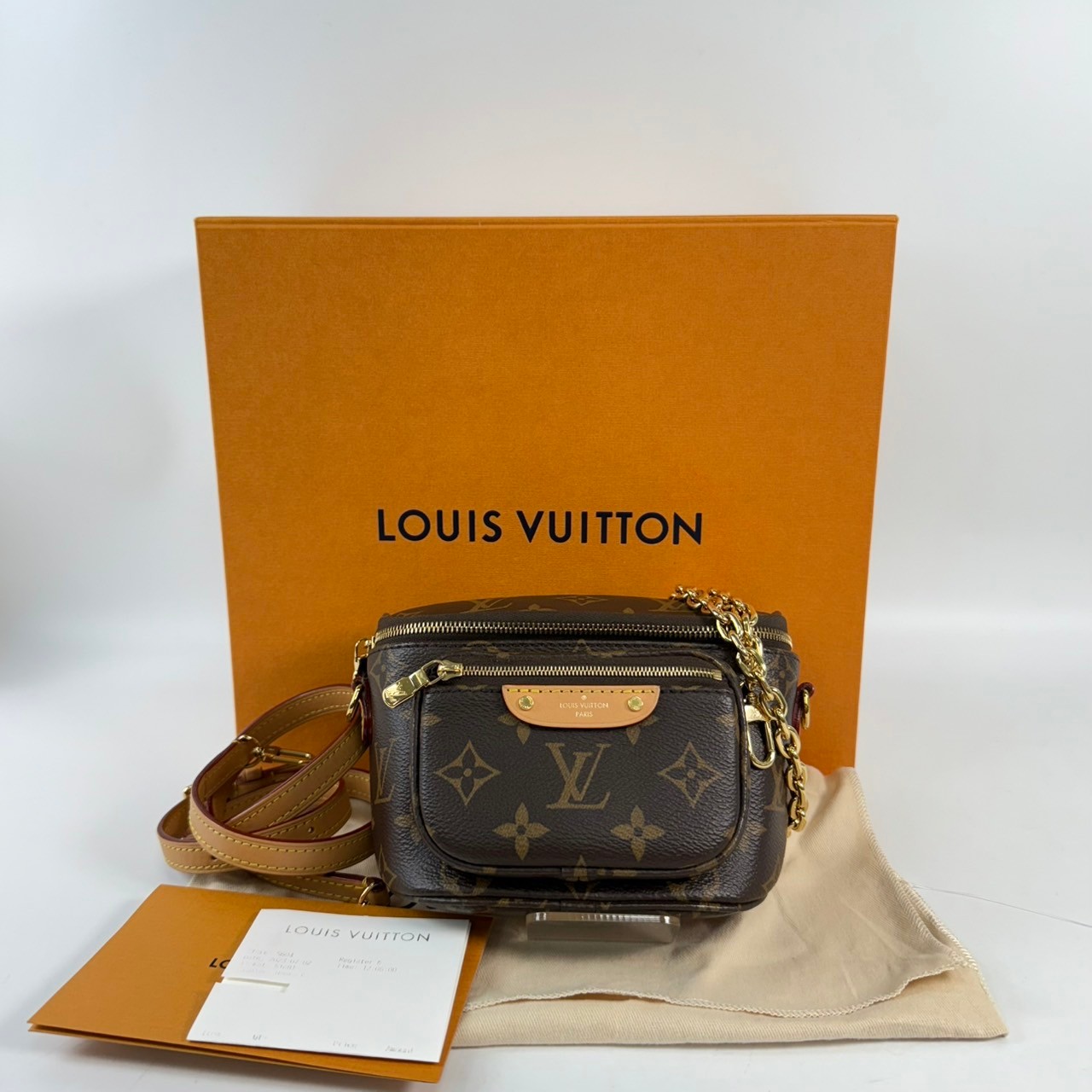 路易威登 LOUIS VUITTON Mini Bumbag 迷你 腰包 鏈條 單肩包 M82335 晶片款  原廠盒子/防塵袋/背帶/台灣購買證明