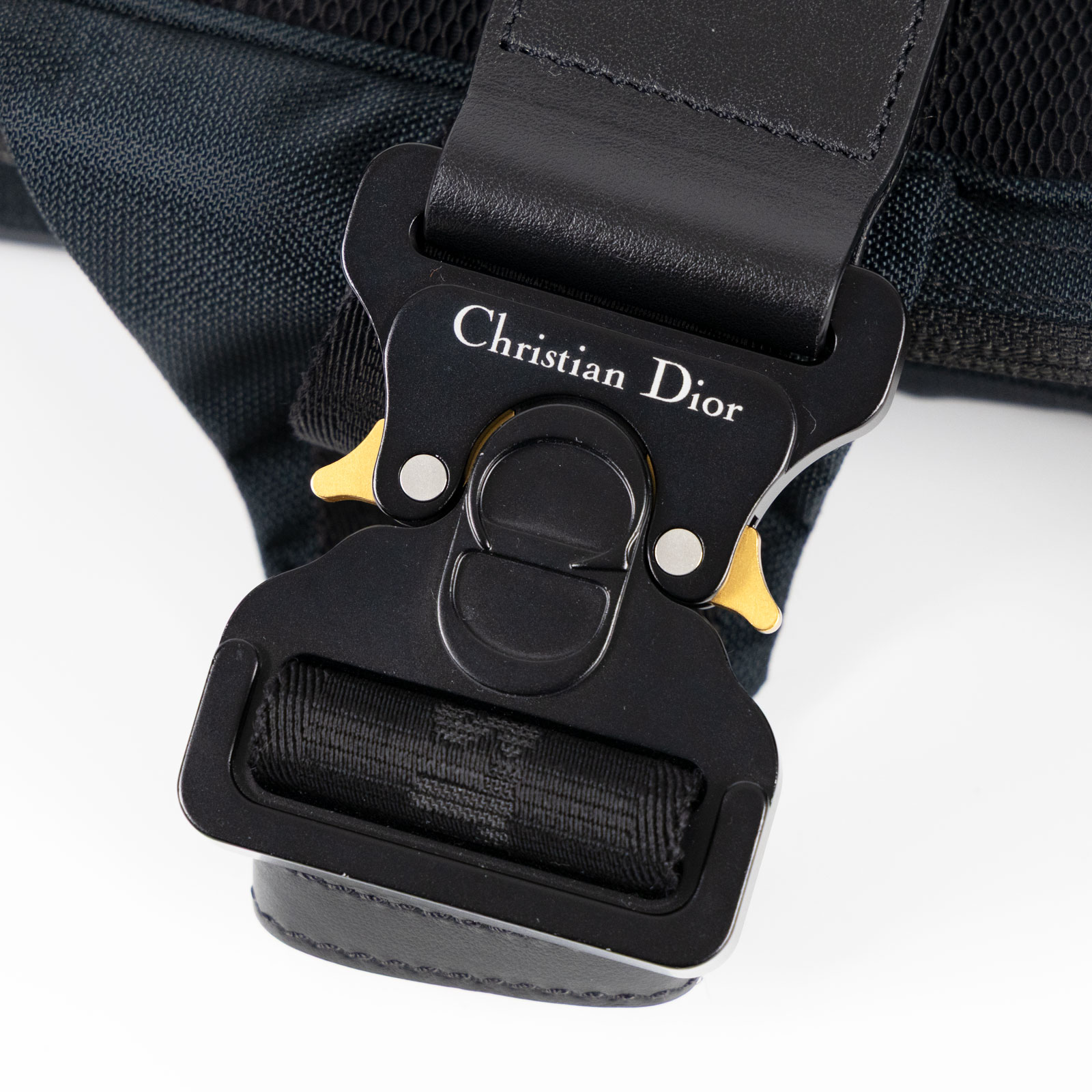 迪奧 CHRISTIAN DIOR Saddle 馬鞍包 手提 肩背包 1ADPO111MRN 黑尼龍馬鞍包 原廠盒子/防塵袋/購買證明影本