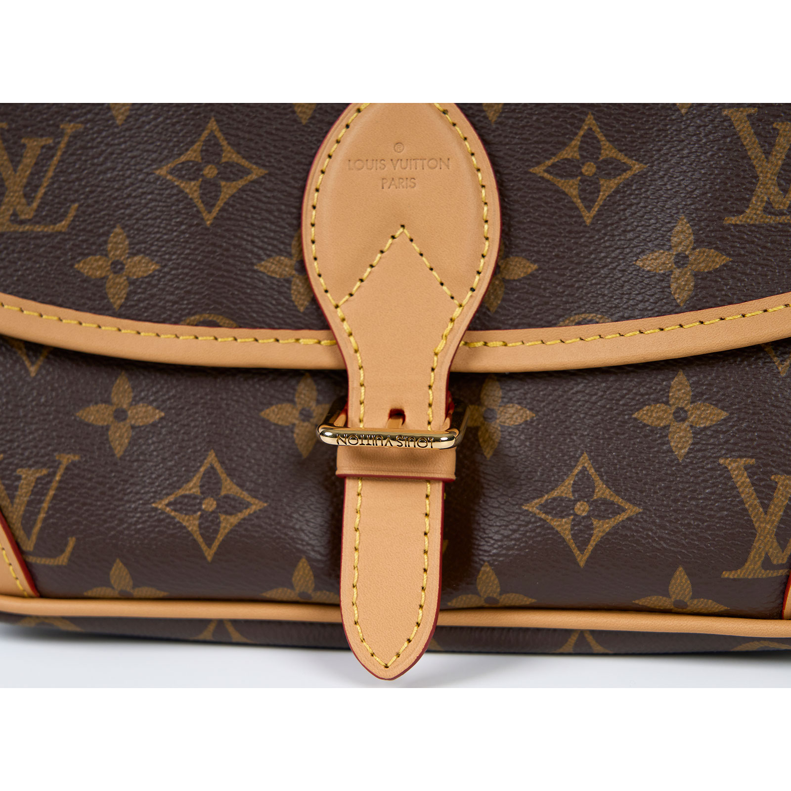 路易威登 LOUIS VUITTON Diane 腋下包法棍 單肩背包 經典帆布 M45985 晶片款 　原花DIANE法棍包 原廠盒子/防塵袋/購買證明/背帶