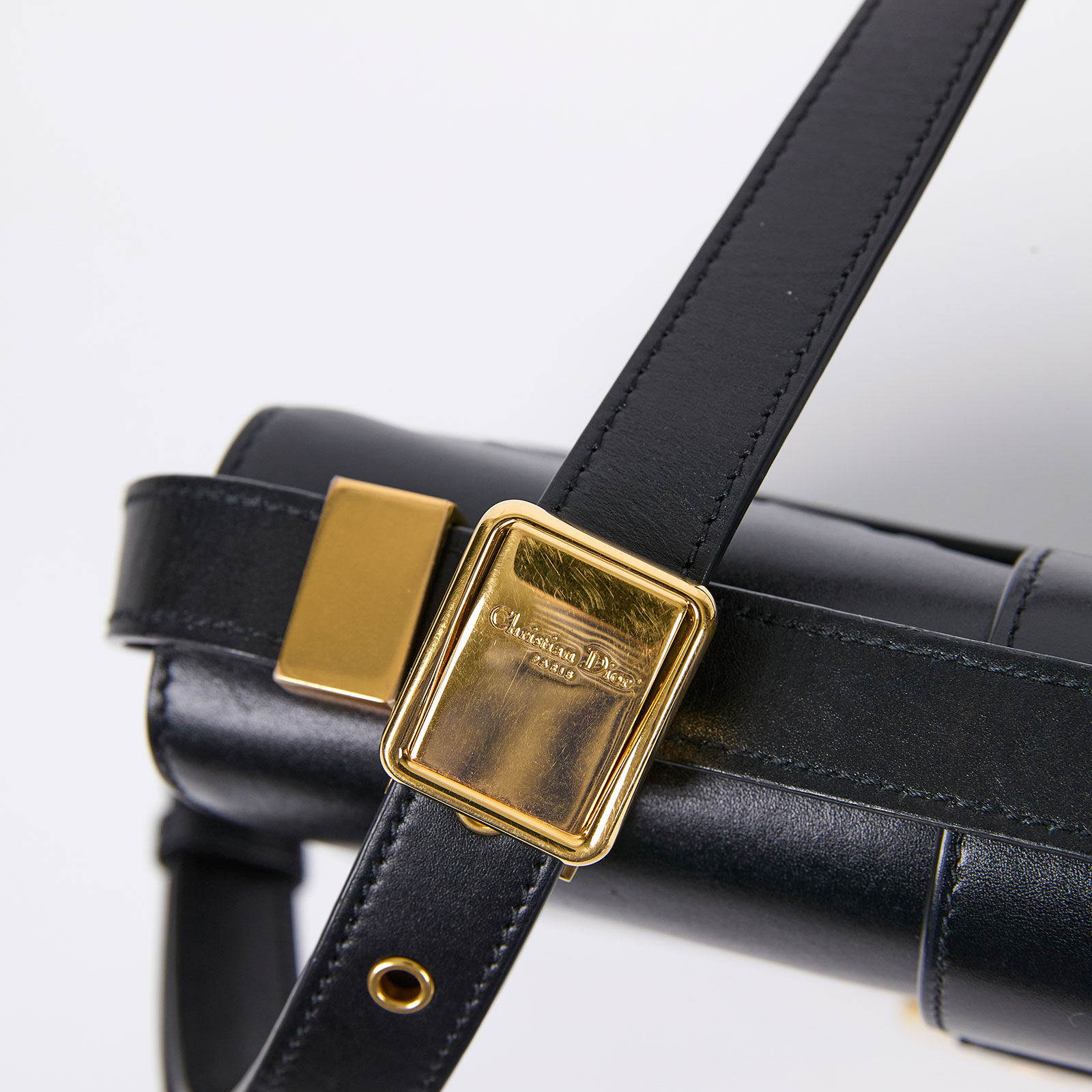 迪奧 CHRISTIAN DIOR 30 Montaigne 包 M9203UMOS 黑金蒙田30 原廠盒子/防塵袋/保證卡/台灣購買證明
