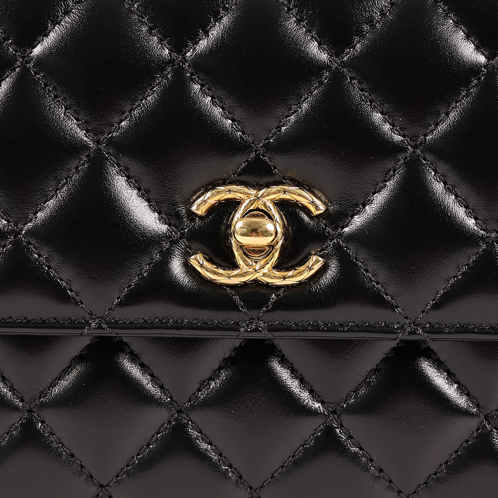 香奈兒 CHANEL Handle 24 手提 口蓋包 A92990 晶片款 黑金羊COCO HANDLE 24 原廠盒子/防塵袋/台灣購買證明