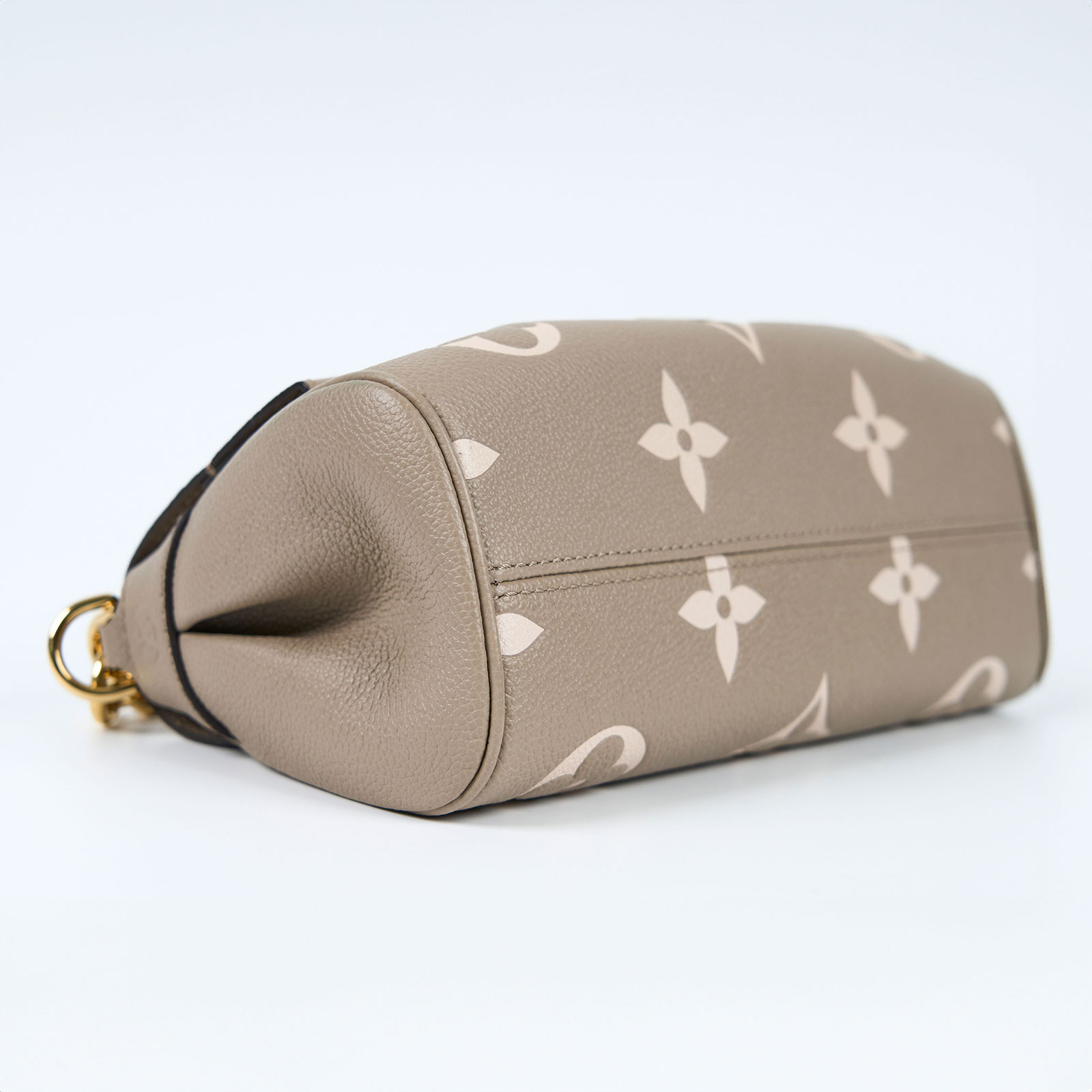 路易威登 LOUIS VUITTON Favorite 長型 肩背包 柔軟粒面皮革 斑鳩灰色 奶油色 M45836 晶片款  原廠盒子/防塵袋/背帶/台灣購買證明