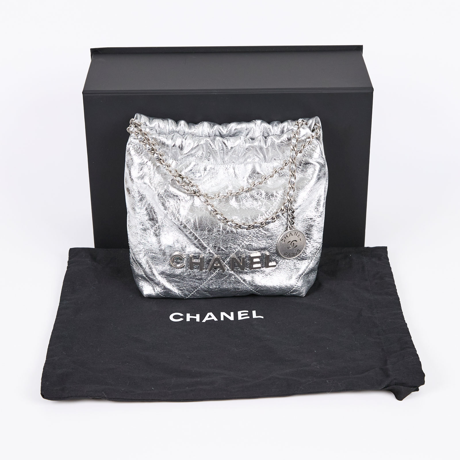 香奈兒 CHANEL 22 Mini 菱格紋 肩背包  晶片款 銀22 MINI 原廠盒子/防塵袋/背帶