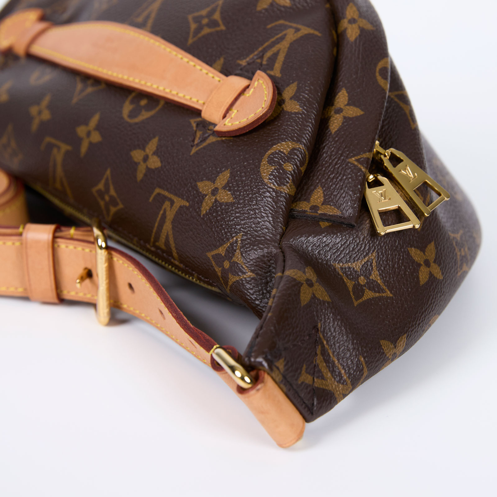 路易威登 LOUIS VUITTON Bumbag 經典帆布 腰包 斜跨包 M43644 原花腰包 原廠盒子/防塵袋