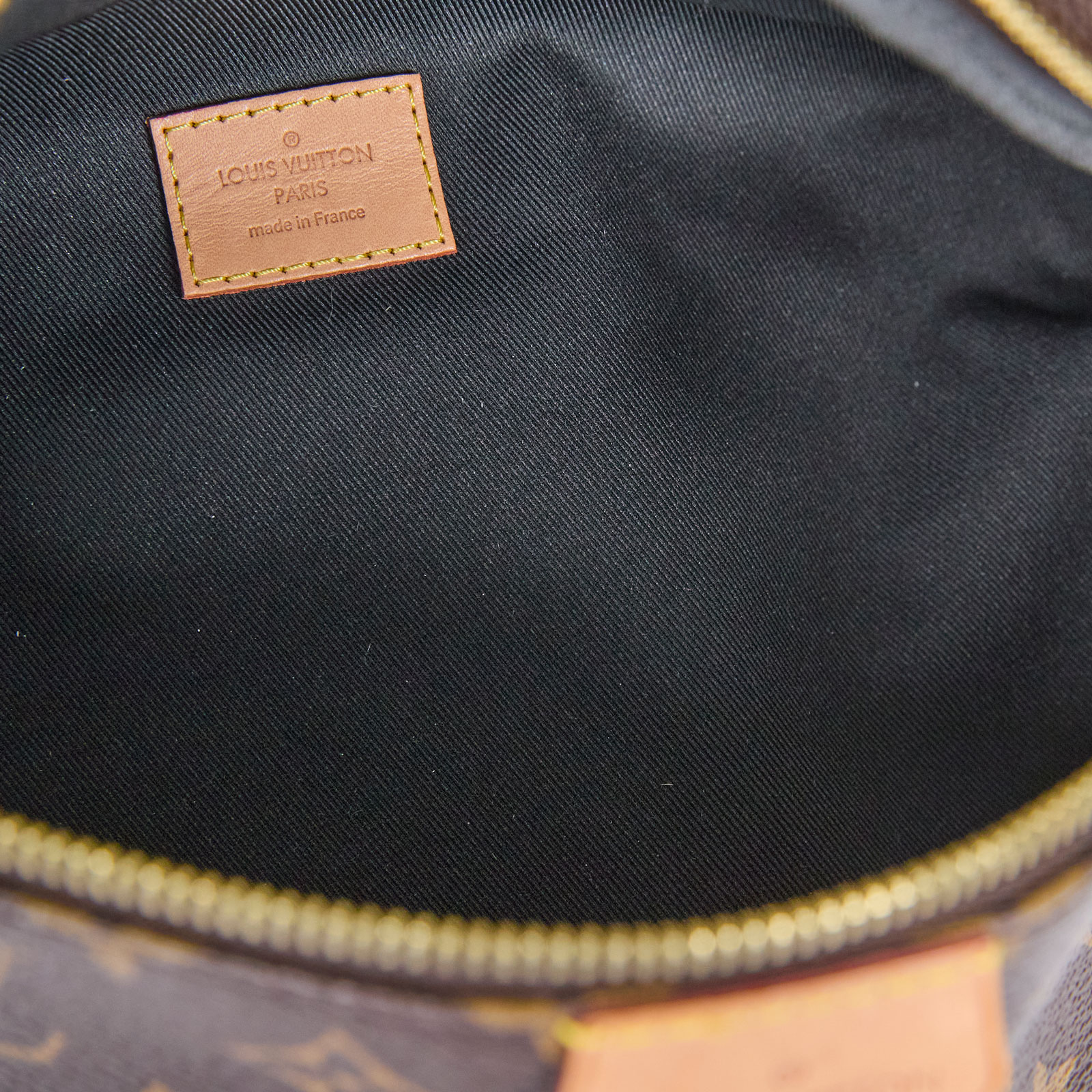 路易威登 LOUIS VUITTON Bumbag 經典帆布 腰包 斜跨包 M43644 原花腰包 原廠盒子/防塵袋