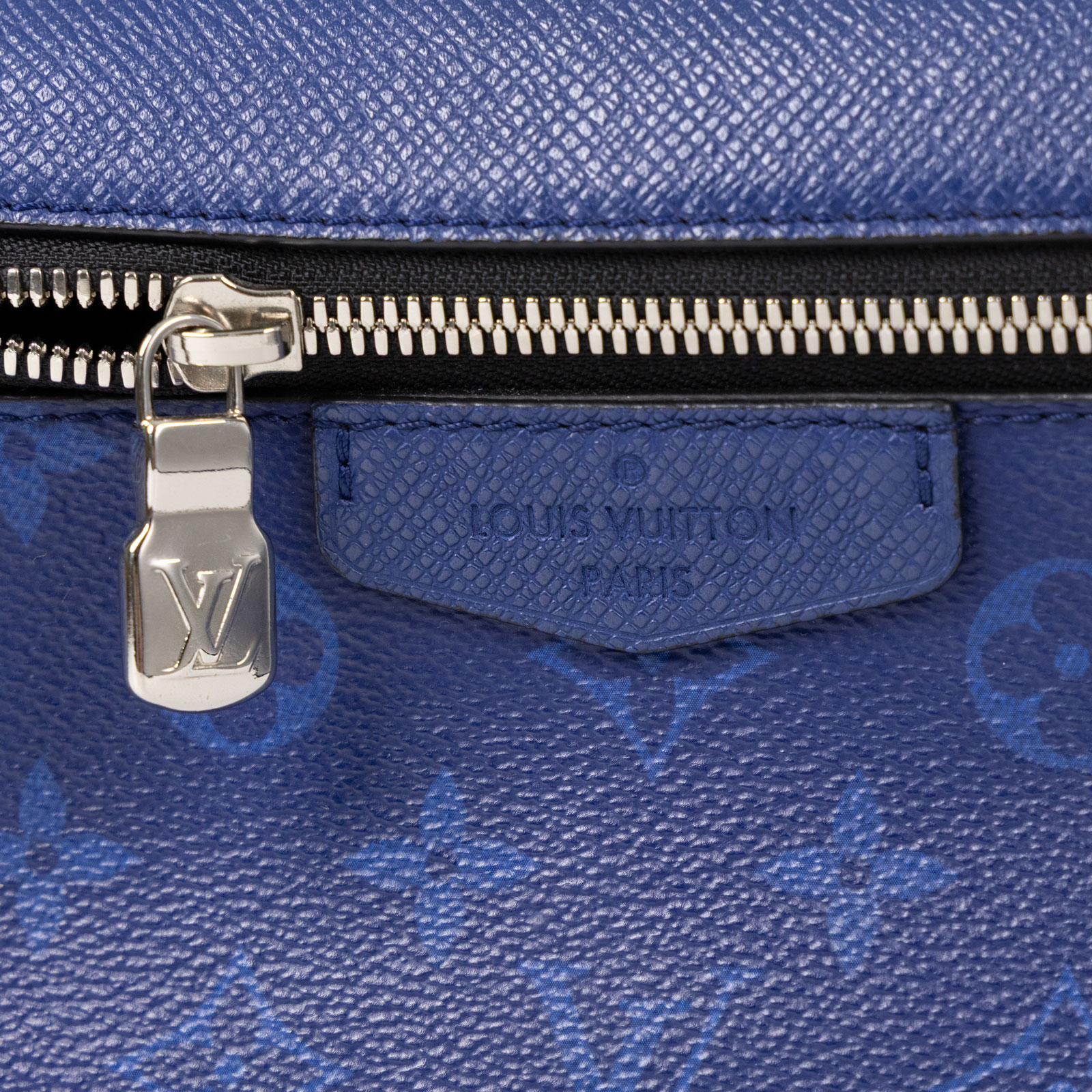 路易威登 LOUIS VUITTON Outdoor 郵差包 M30242 藍原花OUTDOOR PM 防塵袋/購買證明
