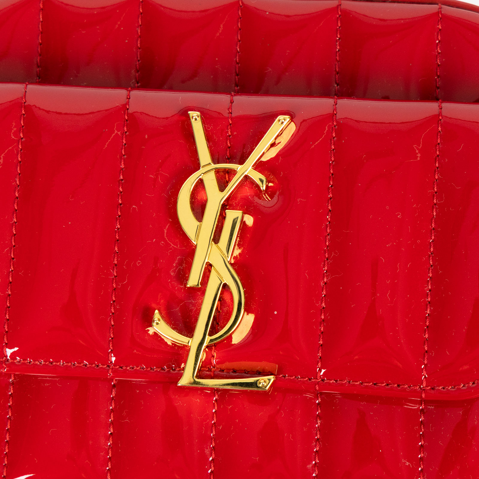 聖羅蘭 YSL SAINT LAURENT Vicky 相機包 漆皮 5540750UFB1 紅漆皮VICKY肩背包 原廠盒子/防塵袋