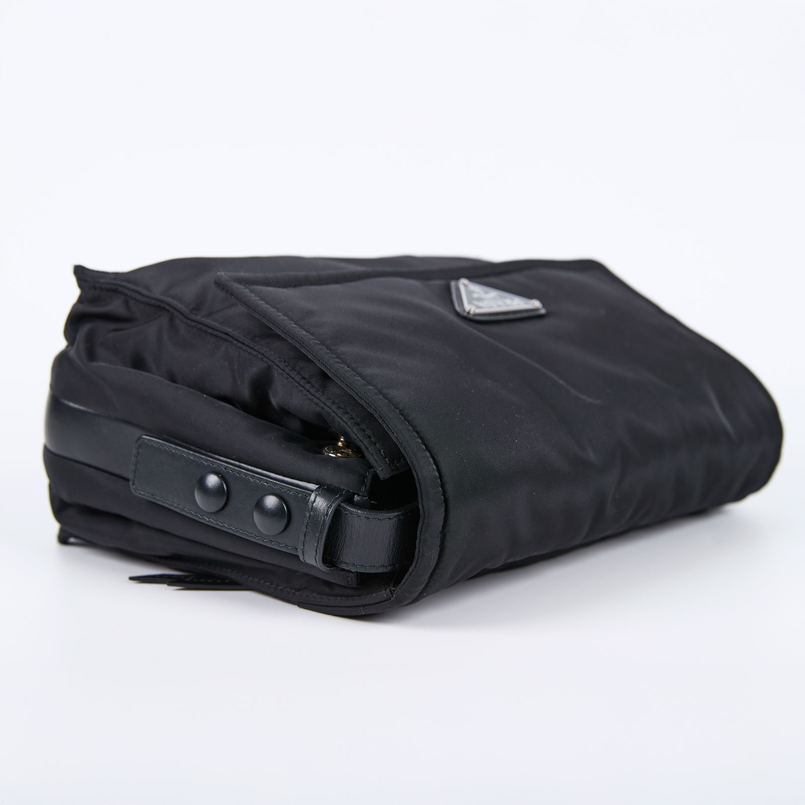 普拉達 PRADA Re-Nylon 夾棉 肩背袋 中型  1BD255_RDLN 黑Re-Nylon郵差包 防塵袋