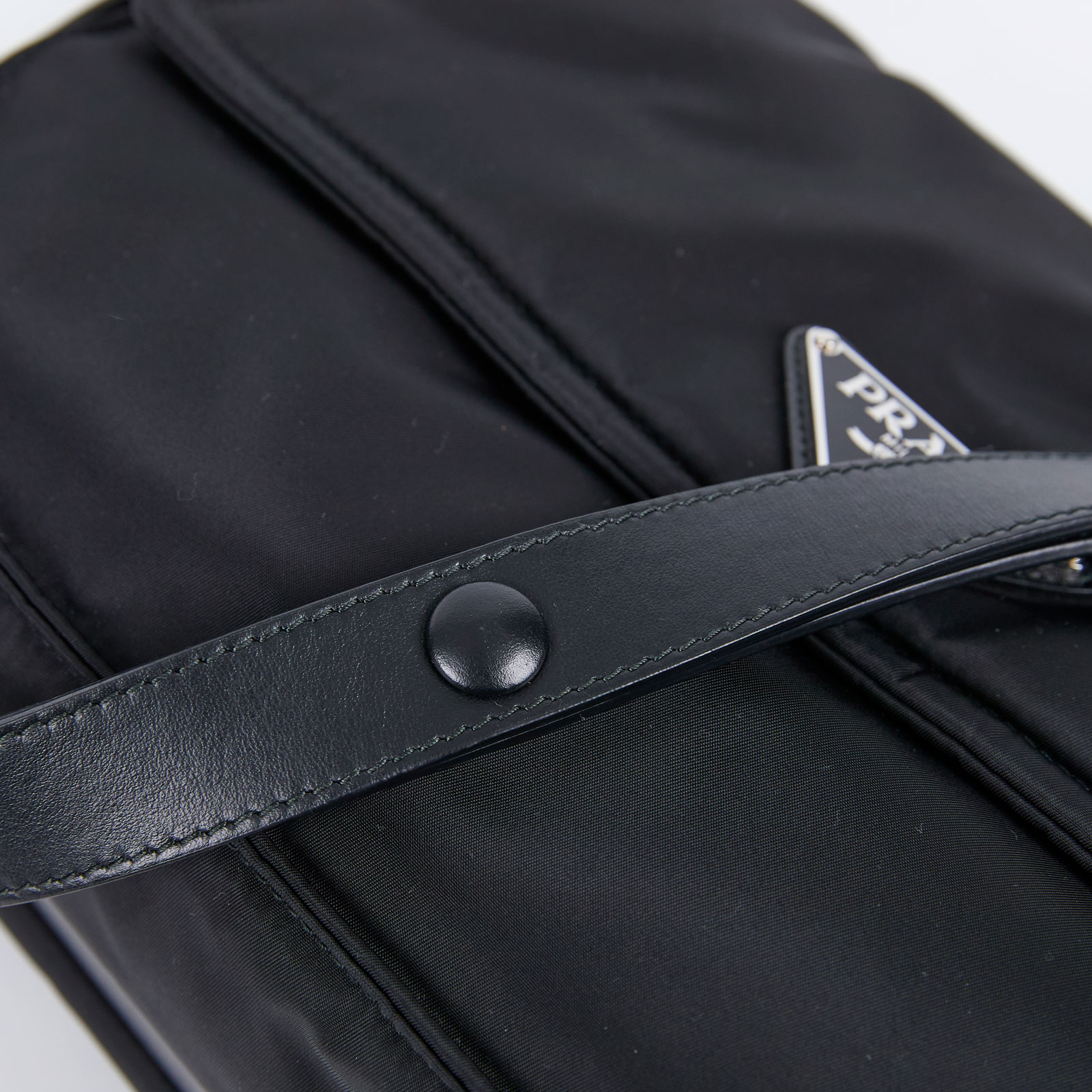 普拉達 PRADA Re-Nylon 夾棉 肩背袋 中型  1BD255_RDLN 黑Re-Nylon郵差包 防塵袋