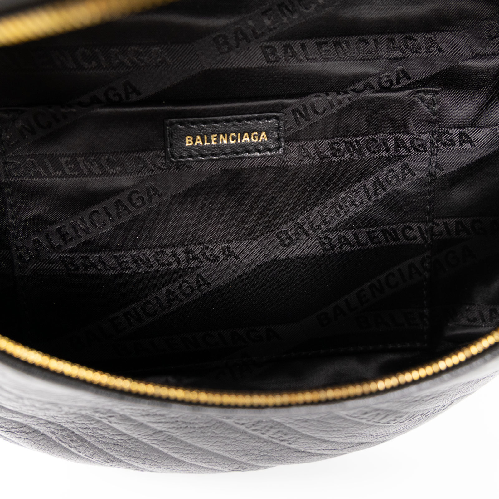 巴黎世家 BALENCIAGA XXS Souvenirs 腰包 551550AQ4CM ☆黑金腰包 防塵袋