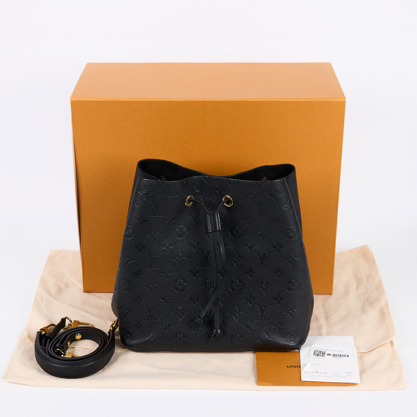 路易威登 LOUIS VUITTON NéoNoé MM 黑色 粒面壓花牛皮 束口水桶包 M45256 晶片款  原廠盒子/防塵袋/背帶/購買證明
