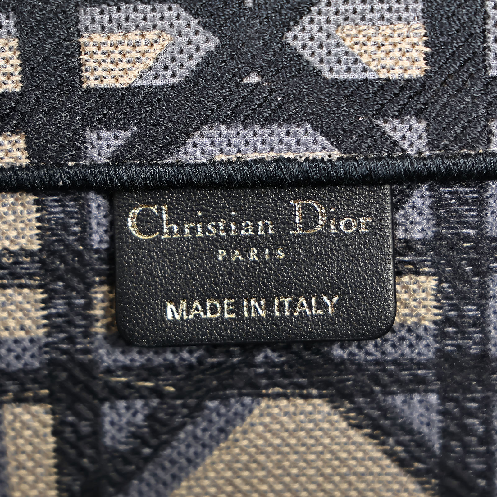 迪奧 CHRISTIAN DIOR Book Tote 中型 托特包 米色 藍色 M1296ZZAU 藍緹花刺繡BOOK TOTE 中 防塵袋/購買證明