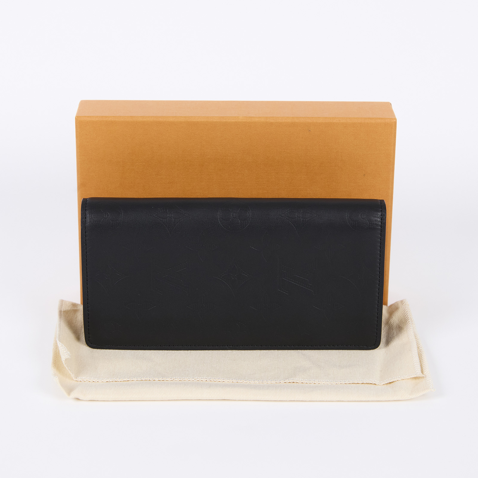 路易威登 LOUIS VUITTON Brazza 錢包 長夾 小牛皮 M62900 黑原花皮革壓紋BRAZZA 原廠盒子/防塵袋