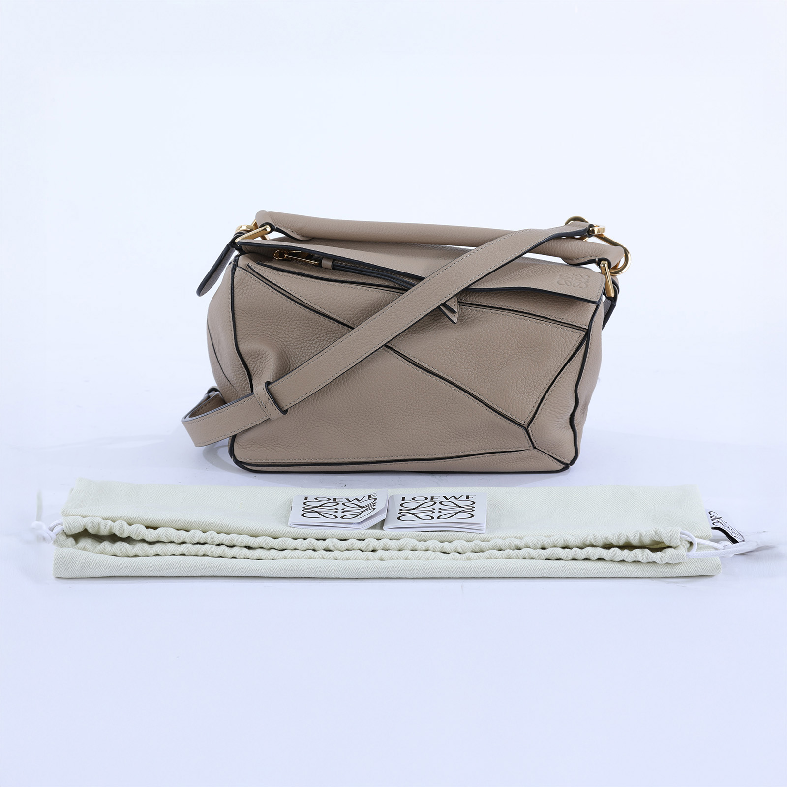 羅意威 LOEWE Small Puzzle bag 肩背 斜背包  沙色PUZZLE SMALL 防塵袋/背帶