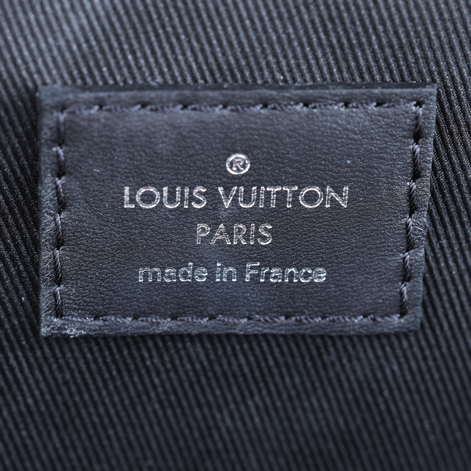 路易威登 LOUIS VUITTON Avenue 單肩包 N45303 晶片款 黑AVENUE壓紋棋盤格胸包 無附屬品