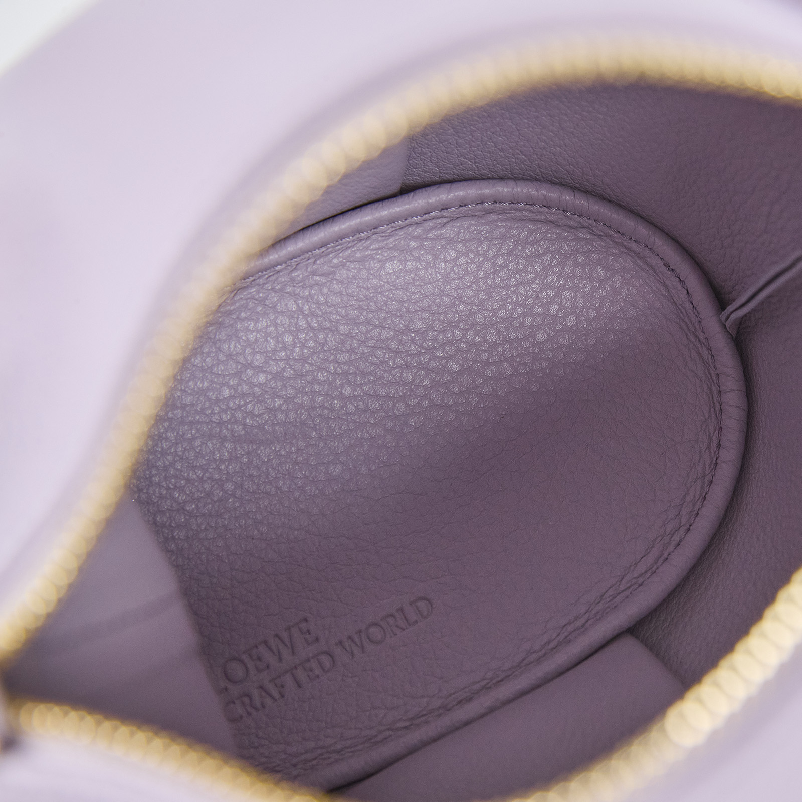 羅意威 LOEWE Elephant 小象包 零錢包  粉紫大象包 CRAFTED WORLD限定款 防塵袋
