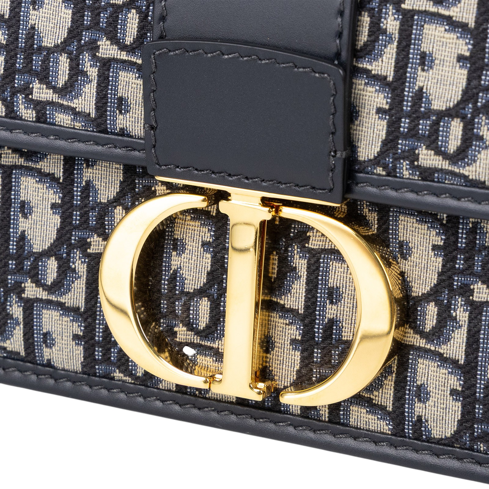 迪奧 CHRISTIAN DIOR 30 Montaigne 鏈帶 肩背手提包 藍色 M9208UTZQ 藍緹花蒙田30鍊帶款 防塵袋/保證卡