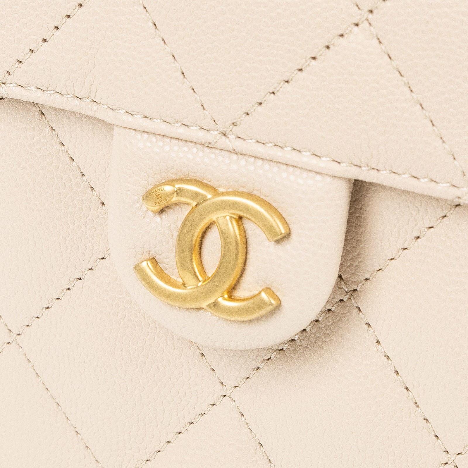 香奈兒 CHANEL 25 小型包 AS5293 晶片款 奶茶金荔枝25包 小號 原廠盒子/防塵袋/台灣購買證明