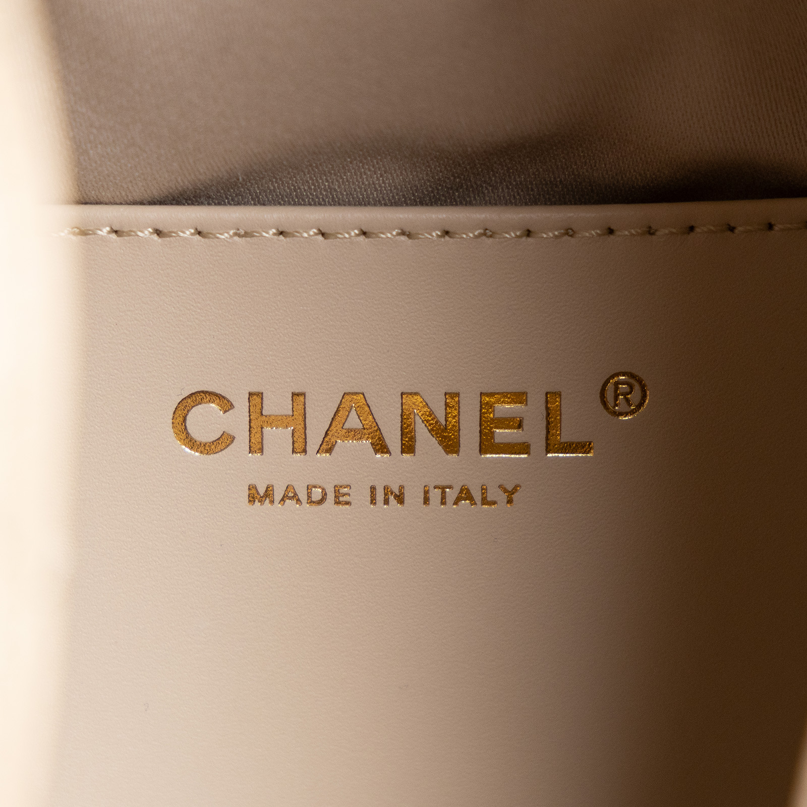 香奈兒 CHANEL 25 小型包 AS5293 晶片款 奶茶金荔枝25包 小號 原廠盒子/防塵袋/台灣購買證明