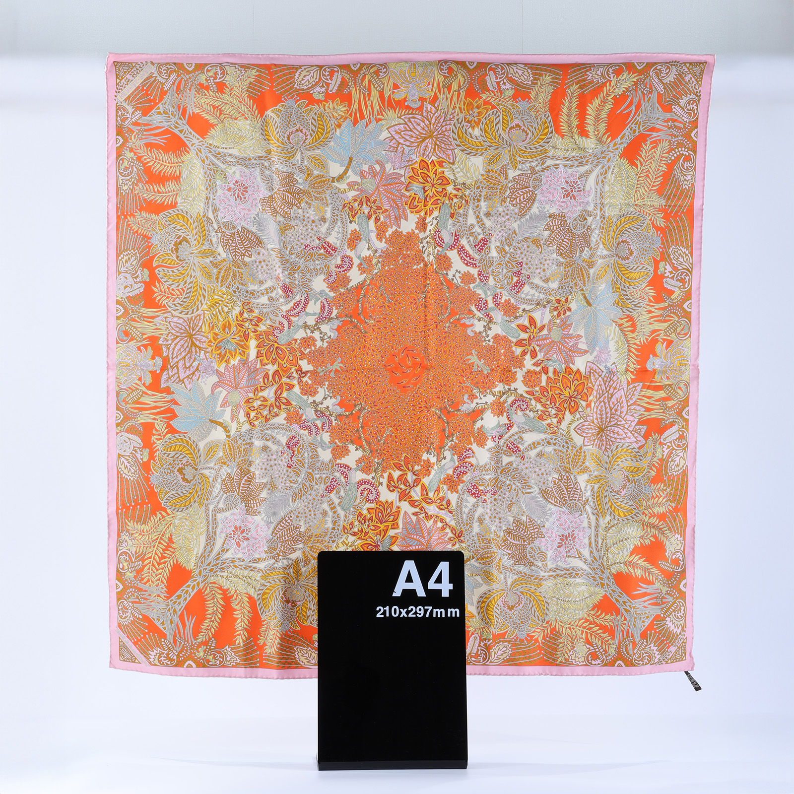 愛馬仕 Hermes 真絲 方巾  粉邊花叢90x90絲巾 原廠盒子