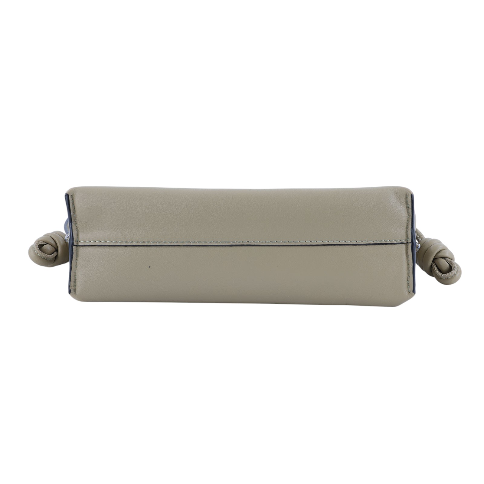羅意威 LOEWE Mini Flamenco clutch 小牛皮 迷你 肩背包  灰綠FLAMENCO MINI 防塵袋