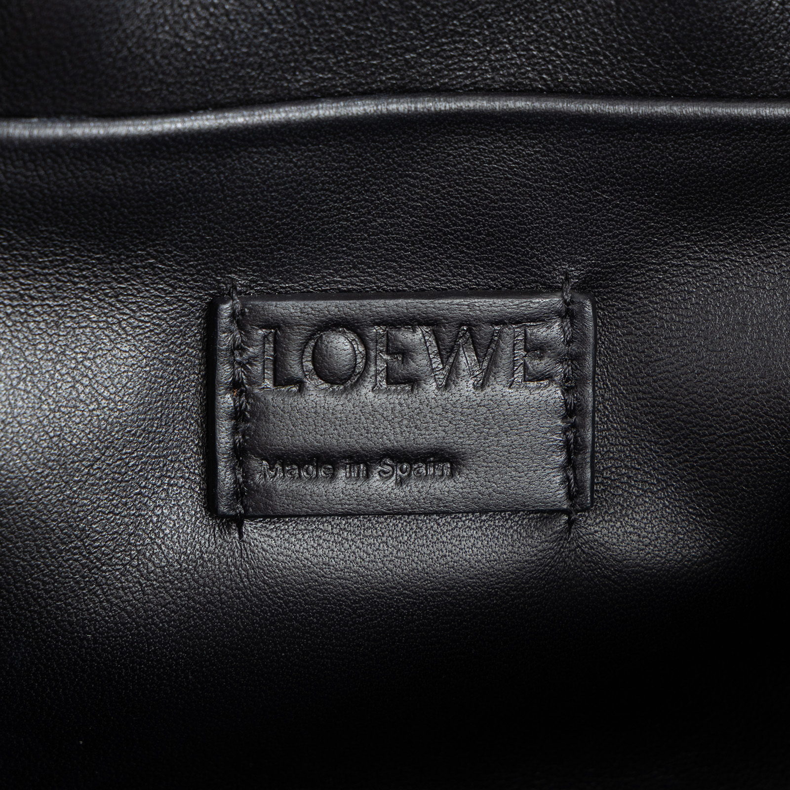 羅意威 LOEWE Flamenco clutch  肩背包  黑鱷魚FLAMENCO 防塵袋/購買證明/瀕臨絕種野生動植物國際貿易公約/背帶