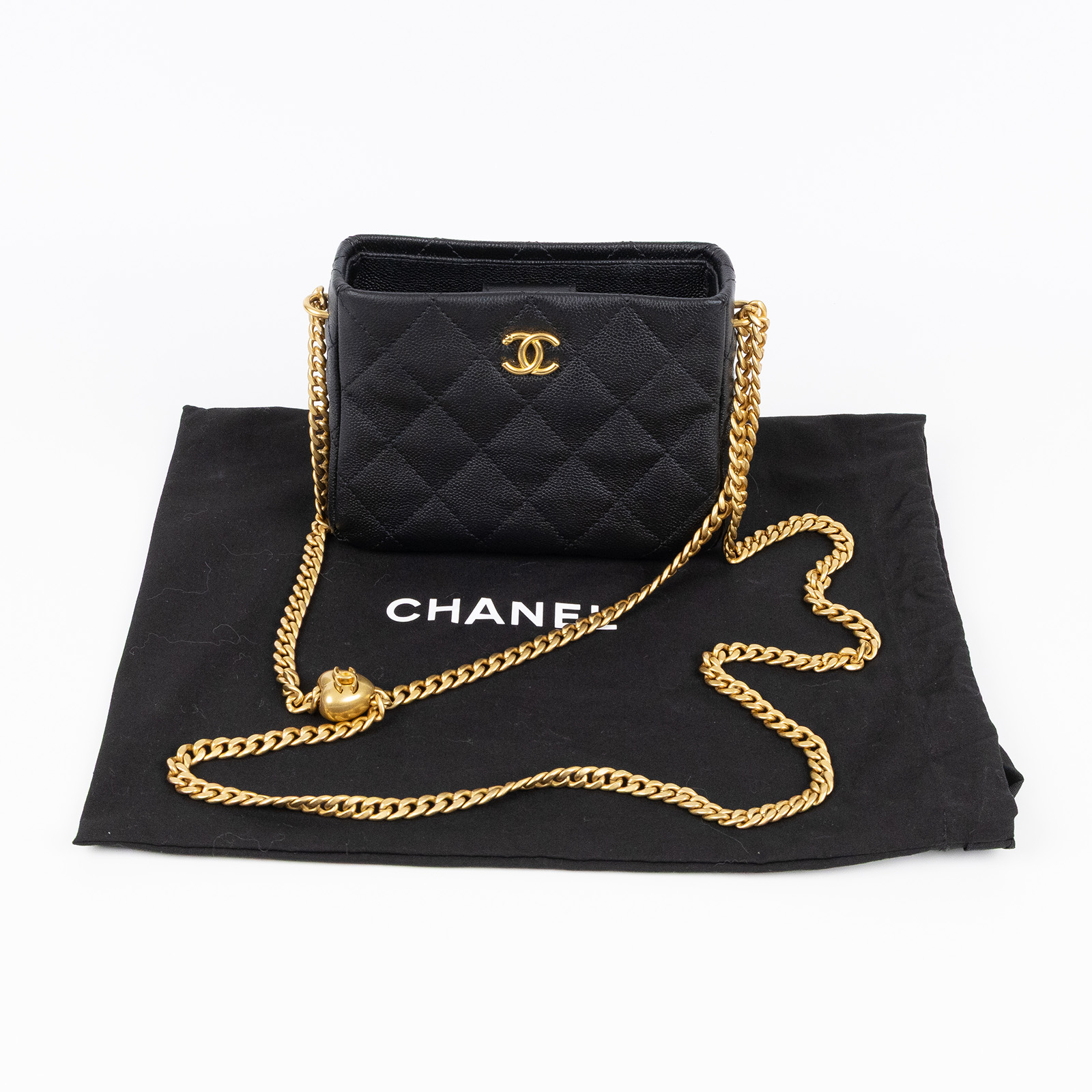 香奈兒 CHANEL 流浪包 Hobo Bag 肩背包 AS3830 B10277 晶片款 黑荔枝愛心調節釦方形肩背包 防塵袋