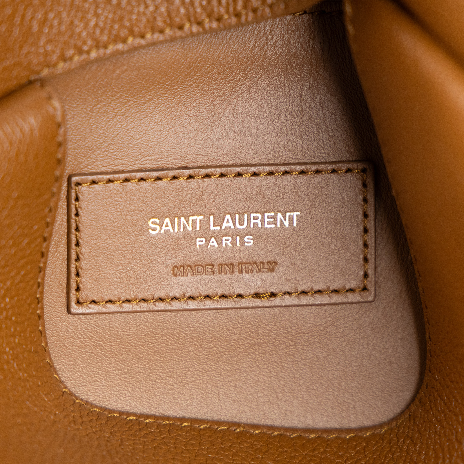 聖羅蘭 YSL SAINT LAURENT LE 5 À 7 小型 粒面皮革 柔軟 手袋 手提包 7139381U80W 棕LE 5 À 7水桶包 小款 防塵袋