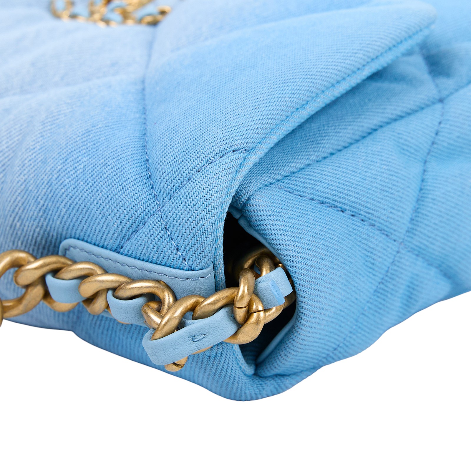 香奈兒 CHANEL 19 口蓋包 菱格紋 金銀鍊帶 手提 肩背包 AS1160 B15082 淺藍牛仔19 26CM 原廠盒子/防塵袋/購買證明