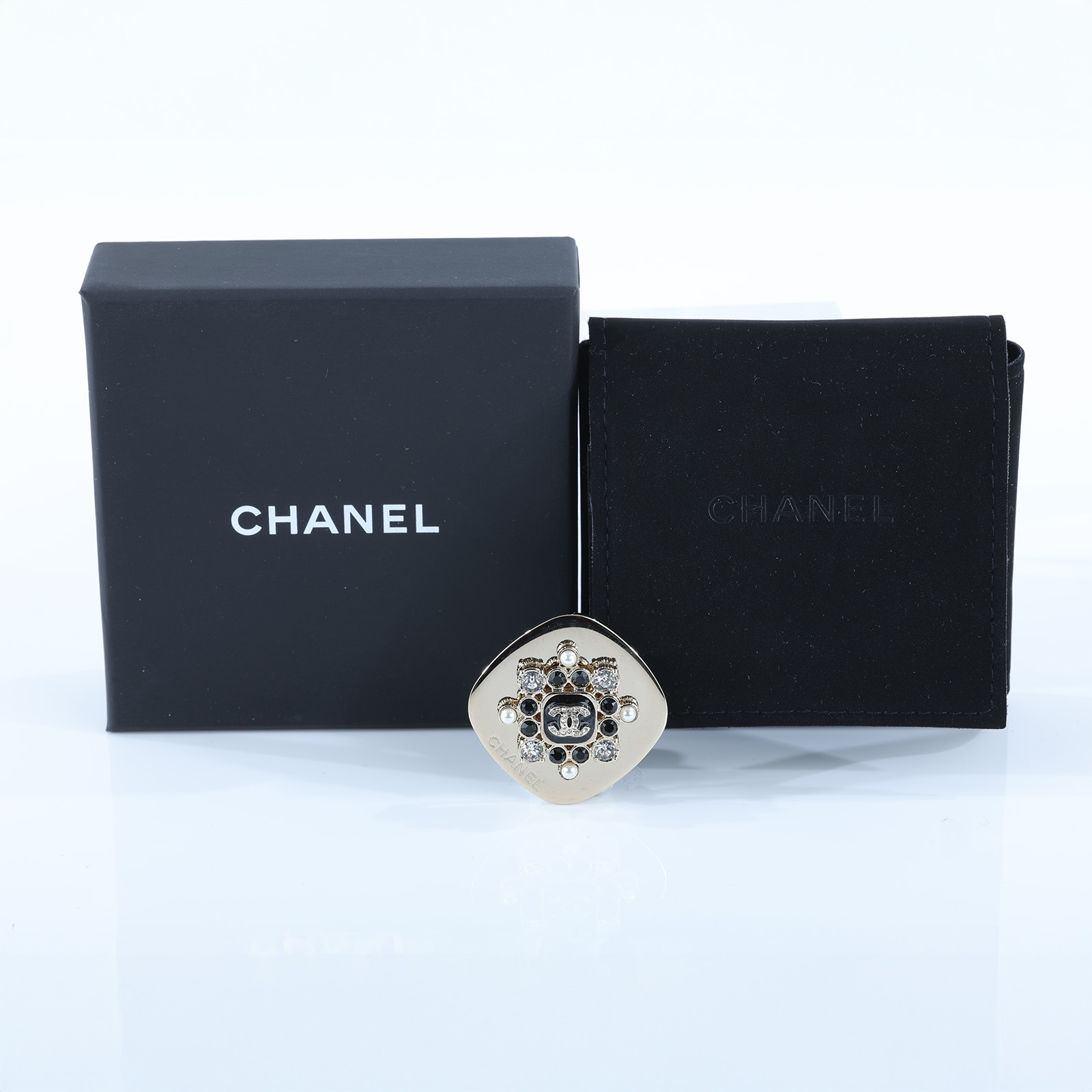 香奈兒 CHANEL 胸針 飾品 G23K 珍珠水鑽黑珠胸針 原廠盒子